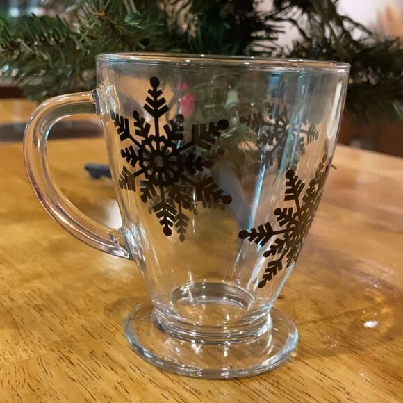 NWT Wool + Pepper Co. Snowflake Glass Mug - Picture 1 of 3